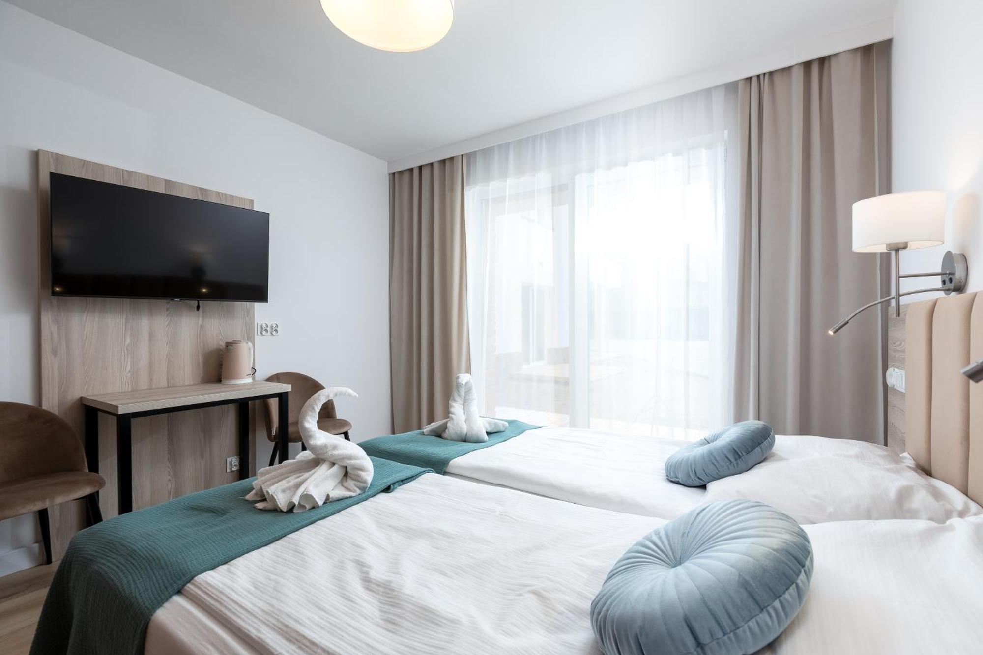 Apartamenty Przy Plazy Z Basenem Z Podgrzewana Woda I Mini Spa - Osrodek Kolonijno-Wczasowy Mewa Niechorze Exterior photo