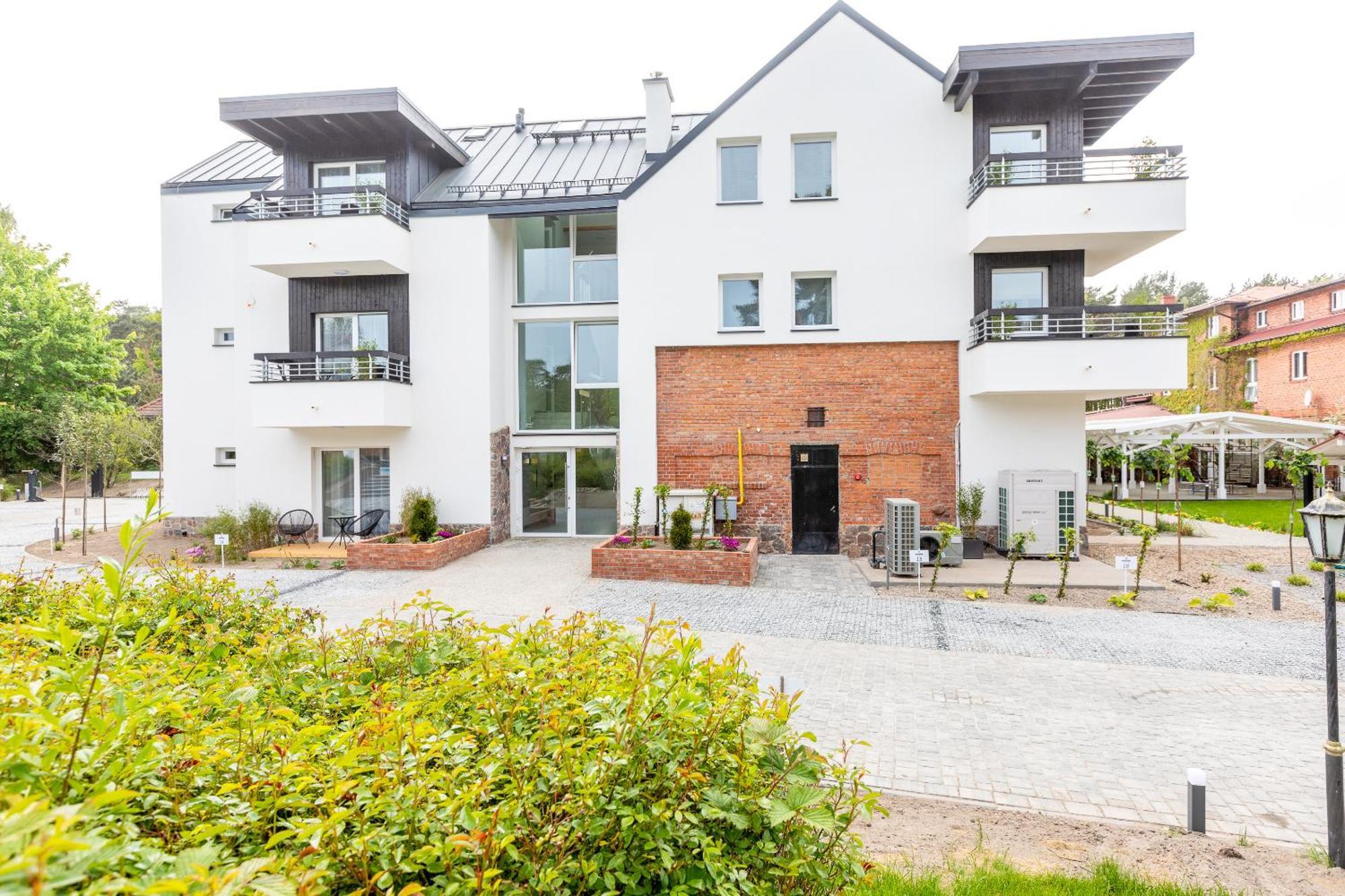 Apartamenty Przy Plazy Z Basenem Z Podgrzewana Woda I Mini Spa - Osrodek Kolonijno-Wczasowy Mewa Niechorze Exterior photo